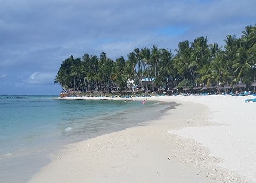 Pointe de flacq in Mauritius is on the east coast and is where the best hotel in Mauritius, the One&Only Le Saint Géran is located and not far from Belle Mare Plage Hotel
